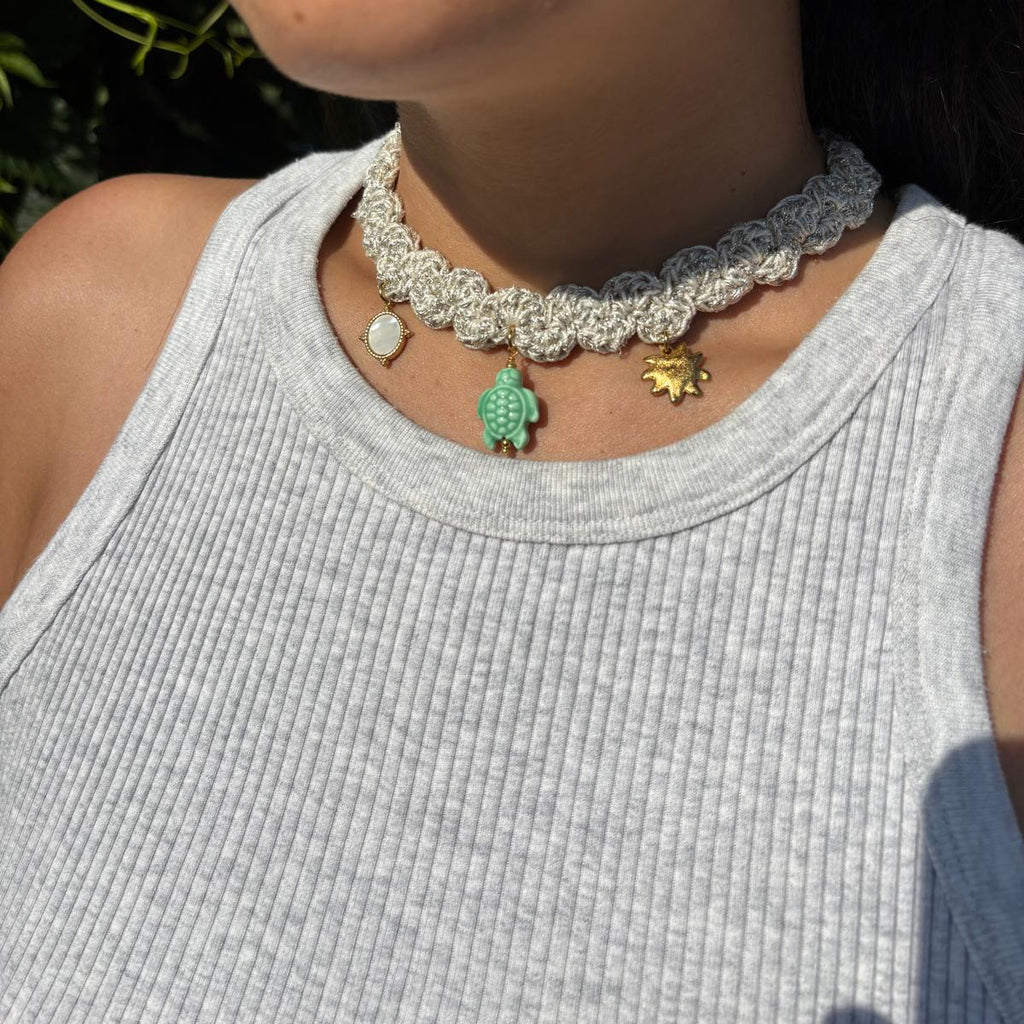 Collier Pagos
